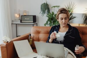 Recepta na&nbsp;cito na&nbsp;leki na&nbsp;infekcję – kiedy szybka konsultacja online może pomóc