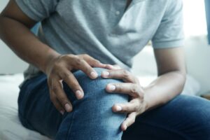 Knee Pain – Traumatic, Degenerative, and Inflammatory Causes