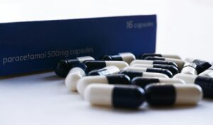 Symptoms of Overdosing on Antipyretic Medications – How to Recognize Poisoning and When to React